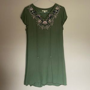 Francesca’s Green Shift Dress